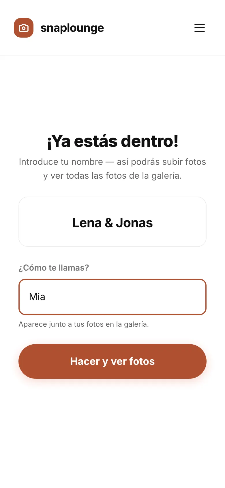 Imagen de la app: En «¿Cómo te llamas?» escribes tu nombre de pila y tocas „Hacer y ver fotos“.