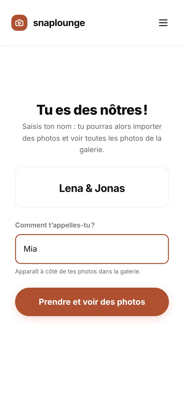 Image de l’app: Sous « Comment t’appelles-tu ? », saisis ton prénom et touche „Prendre et voir des photos“.