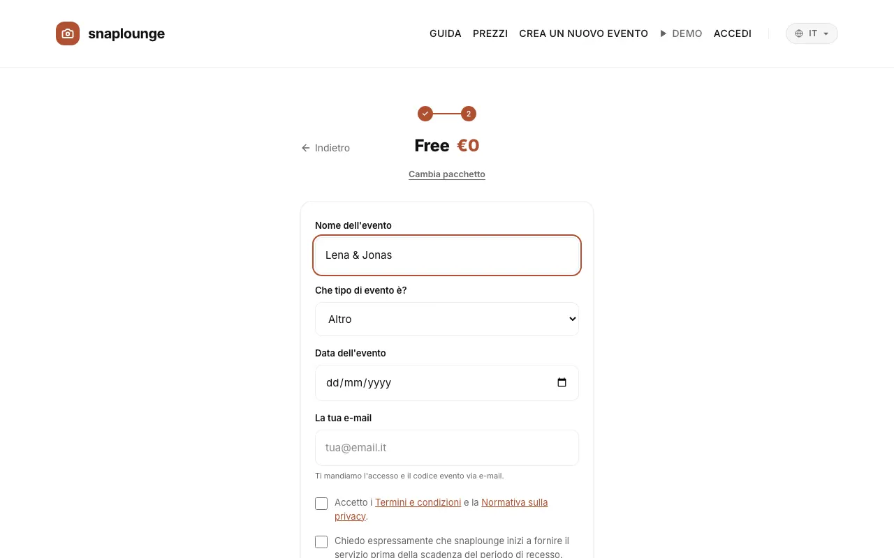 Immagine dall'app: Inserisci „Nome dell'evento“ e „Data dell'evento“. Sotto «Che tipo di evento è?» scegli l'occasione: in base a questa ricevi i suggerimenti per immagini di copertina, sfide fotografiche e design del QR.