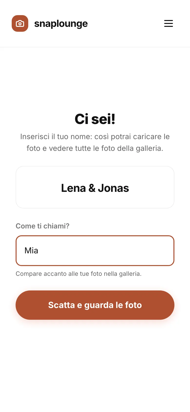 Immagine dall'app: Sotto «Come ti chiami?» inserisci il tuo nome e tocca „Scatta e guarda le foto“.