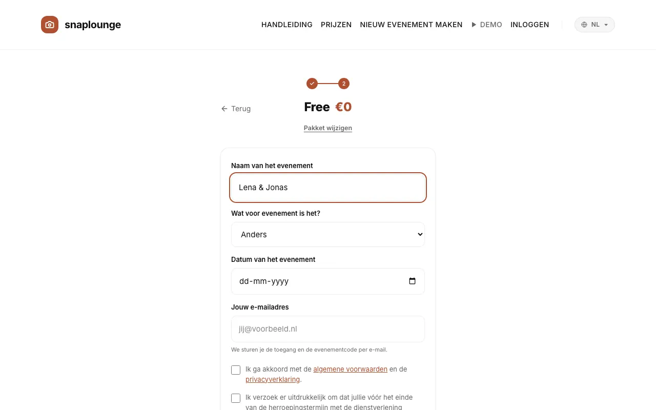 Beeld uit de app: Vul „Naam van het evenement“ en „Datum van het evenement“ in. Onder “Wat voor evenement is het?” kies je de gelegenheid – daarop zijn de suggesties voor omslagfoto's, foto-opdrachten en QR-ontwerpen gebaseerd.