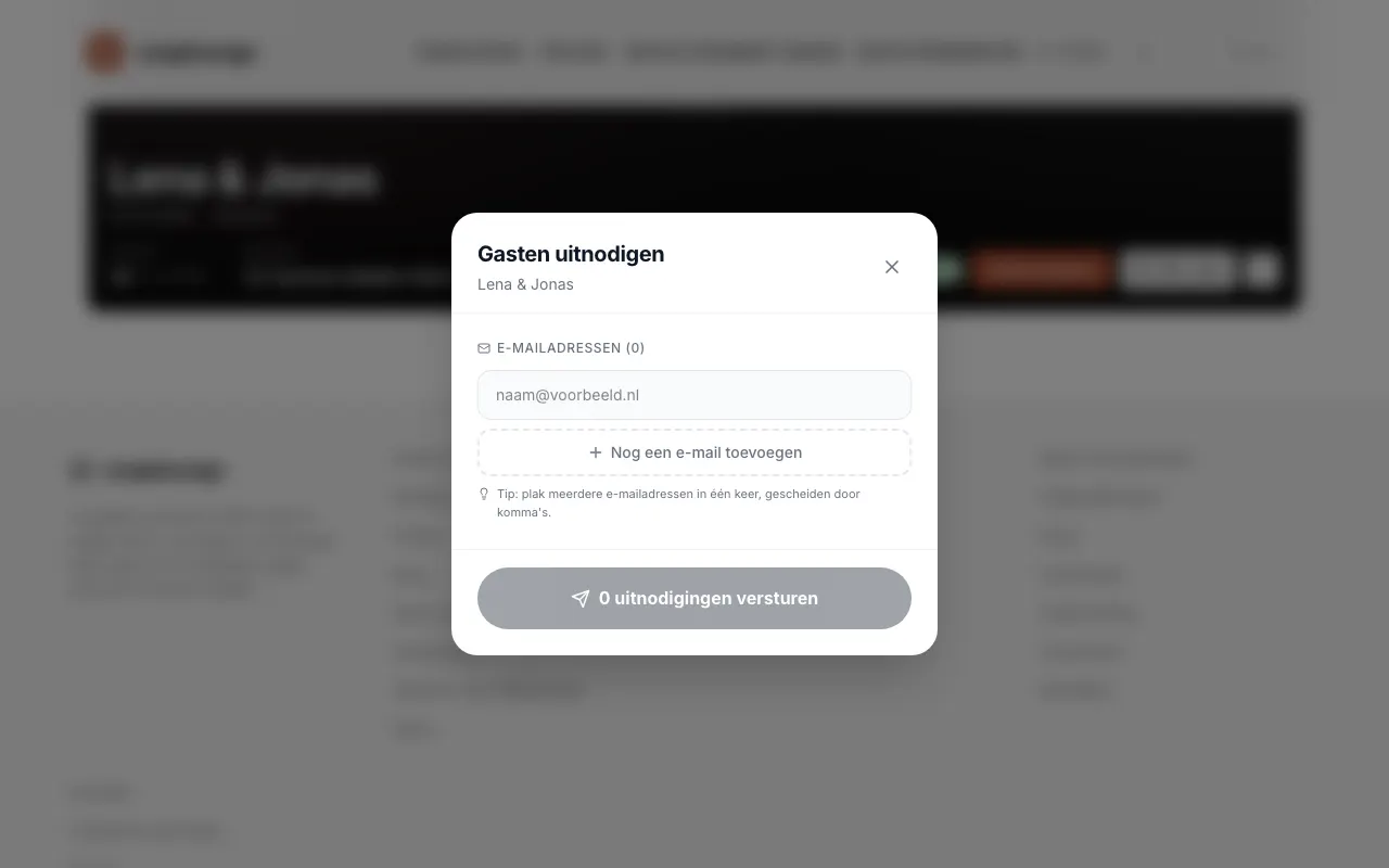 Beeld uit de app: Vul de adressen in. Met „Nog een e-mail toevoegen“ komt er een veld bij; meerdere adressen kun je ook met komma's gescheiden plakken.